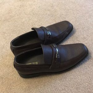 Kids dress shoes
